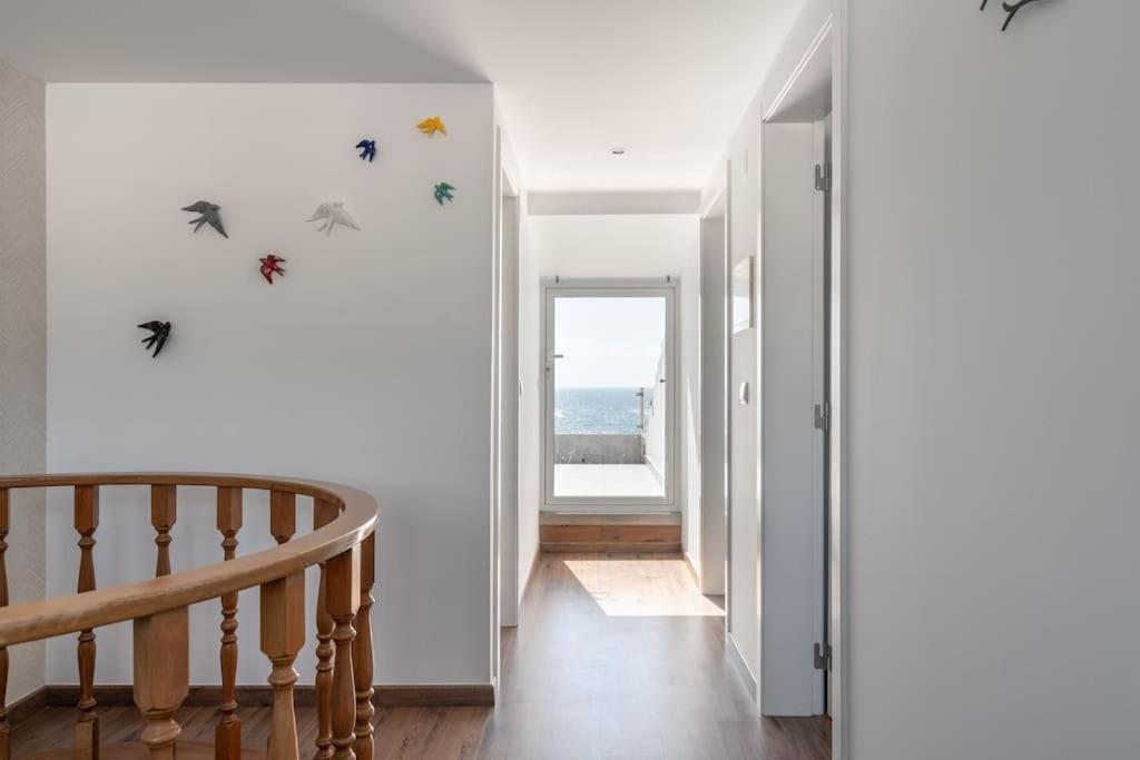 Sunset Terrace - Beachfront Apartment With Private Parking Nazaré Exterior foto